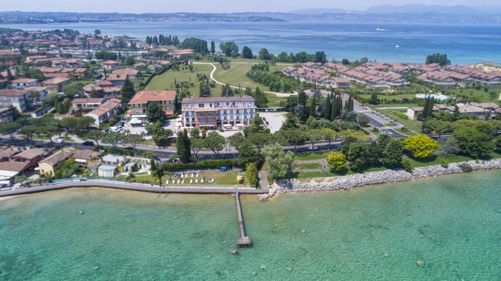 Hotel Mirabello Sirmione Exteriör bild