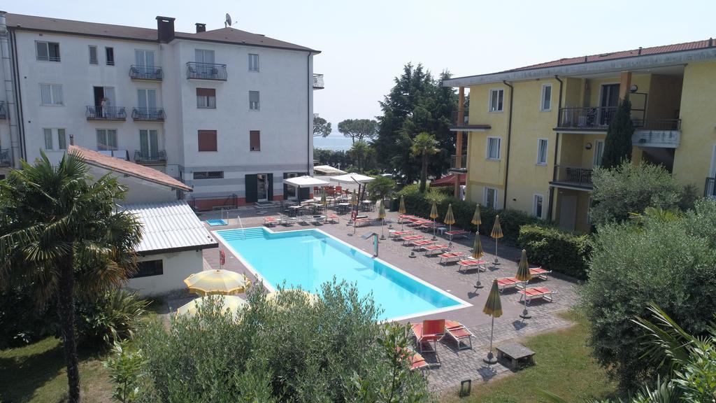 Hotel Mirabello Sirmione Exteriör bild